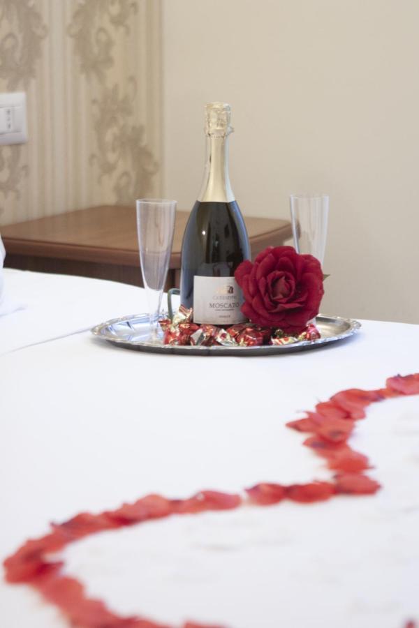 Suite Dal Conte โรม ภายนอก รูปภาพ